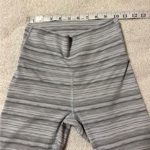 Lululemon High Times Pant Luxtreme Leggings Cyber Stripe White Silver Fox - Picture 8 of 15